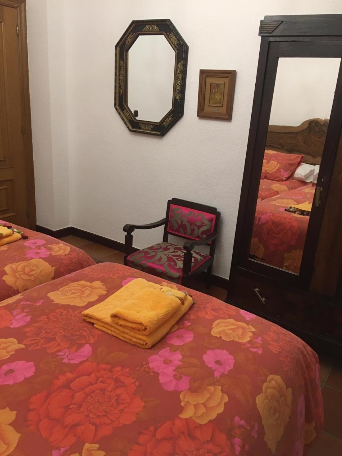 Casa Rural La Cuadraa Linares de Riofrio Екстер'єр фото
