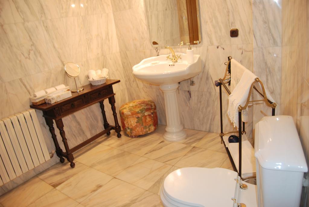 Casa Rural La Cuadraa Linares de Riofrio Екстер'єр фото