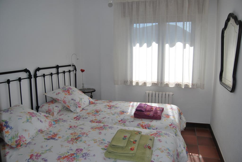 Casa Rural La Cuadraa Linares de Riofrio Екстер'єр фото